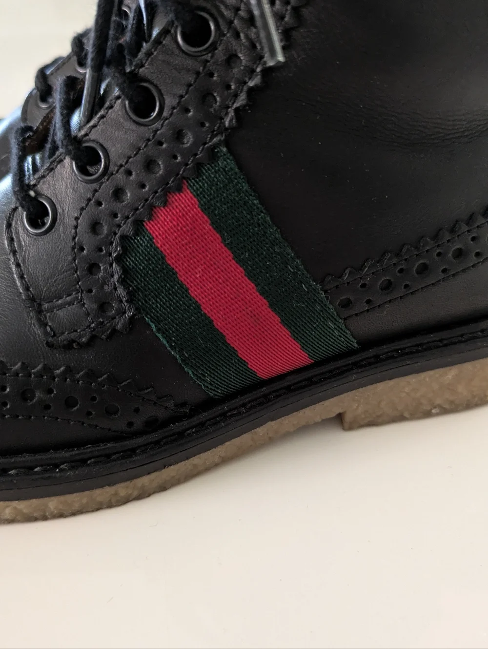 Authentic Gucci Kids Black Leather Web Stripe Wingtip Boots EU 28(US 11)